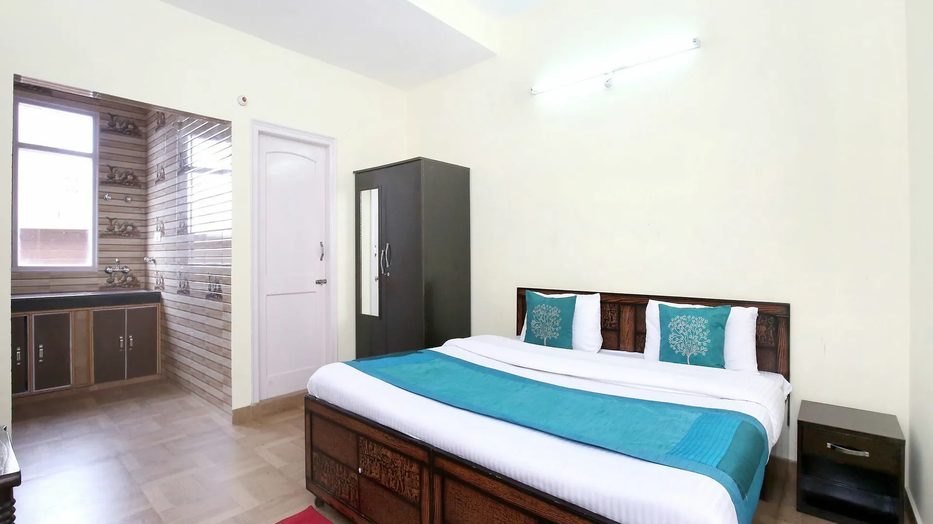 Valley View 2Rk Abode In Bharari, 심라