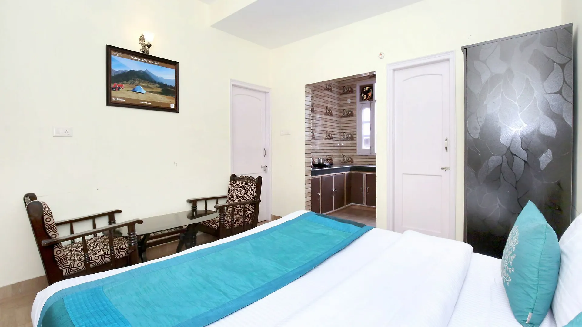 Valley View 2Rk Abode In Bharari, 심라 게스트하우스
